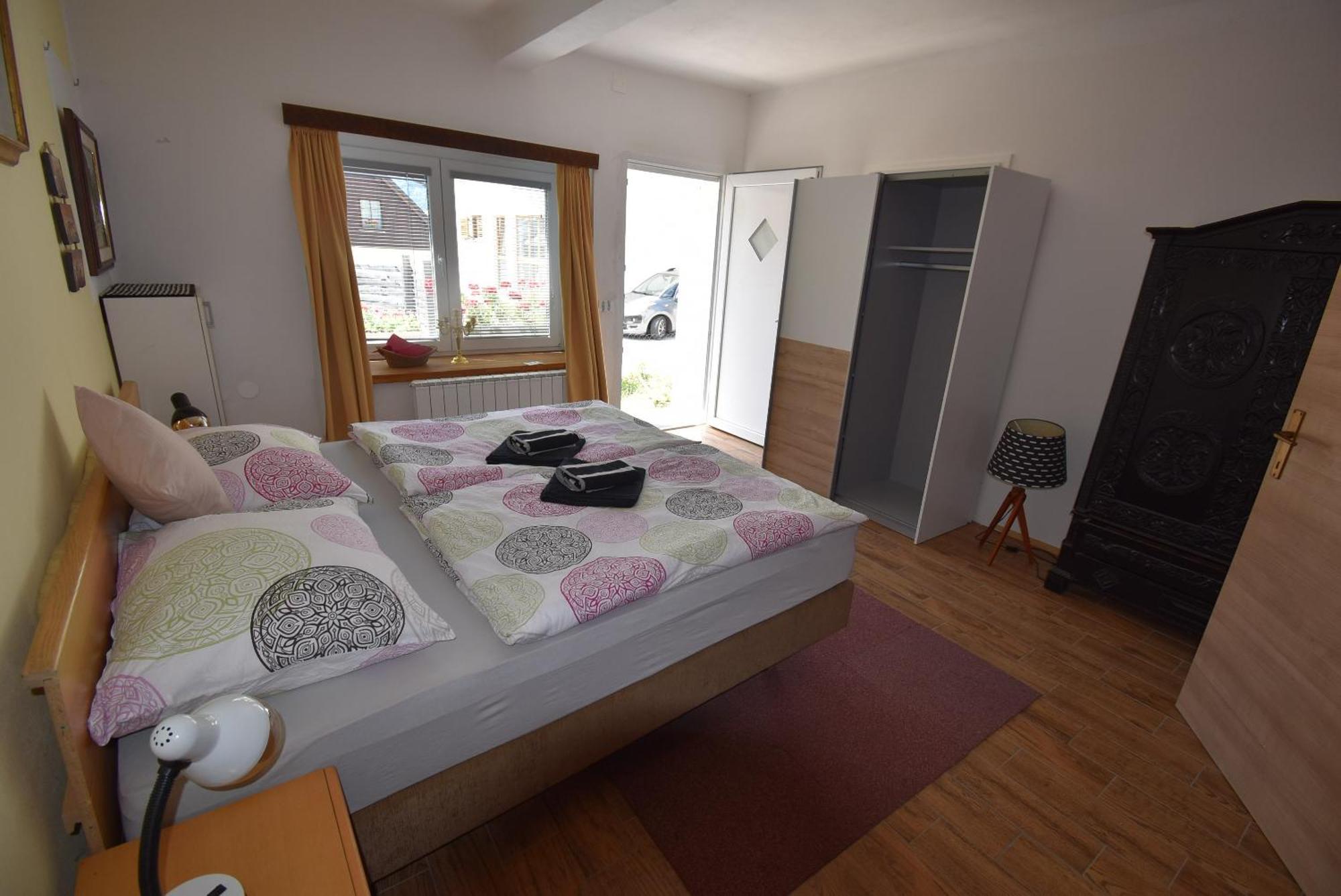 Apartments Free Alps, Massage & Wine ボヴェツ エクステリア 写真
