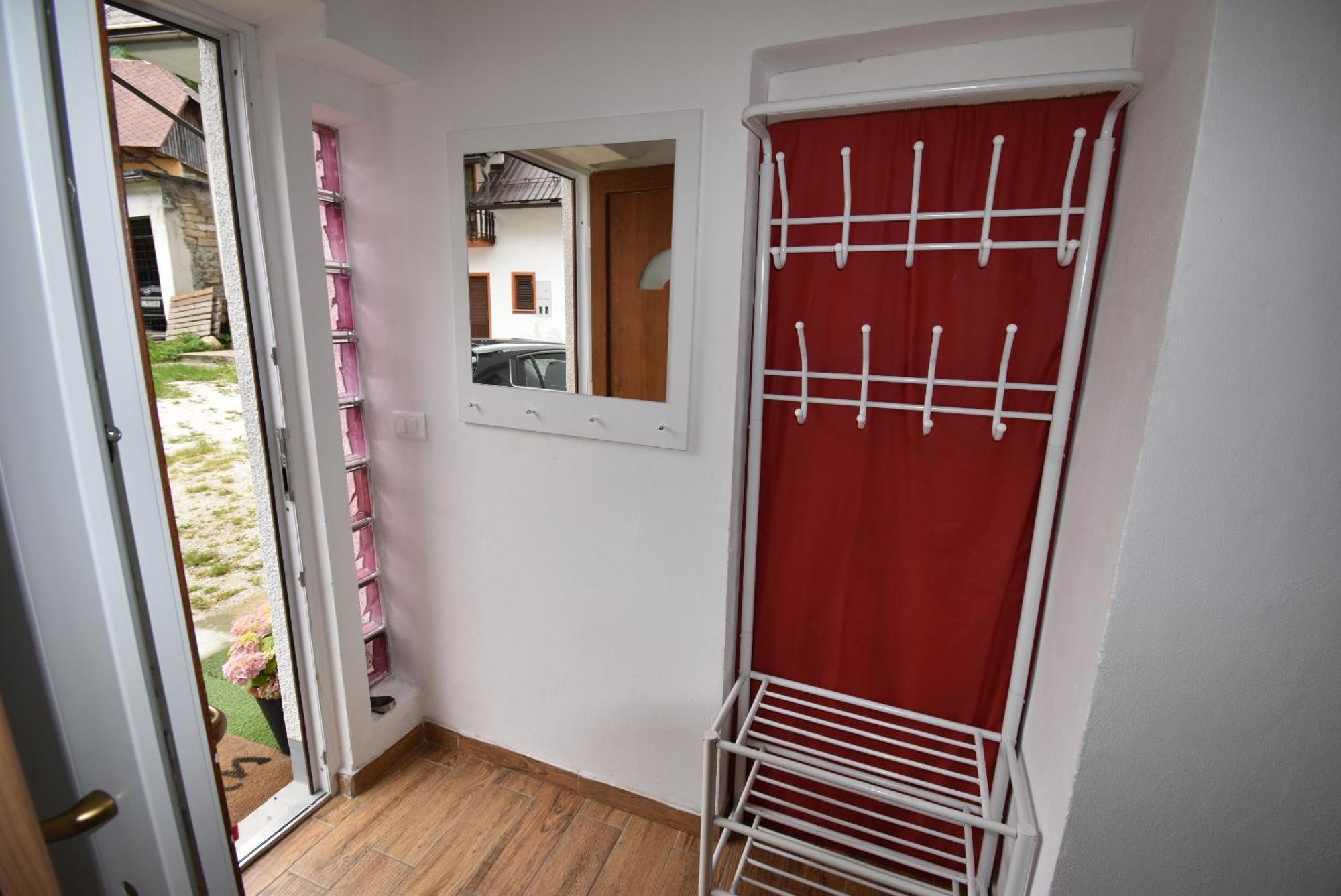 Apartments Free Alps, Massage & Wine ボヴェツ エクステリア 写真