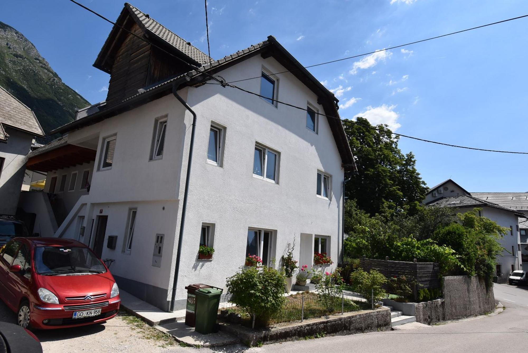 Apartments Free Alps, Massage & Wine ボヴェツ エクステリア 写真